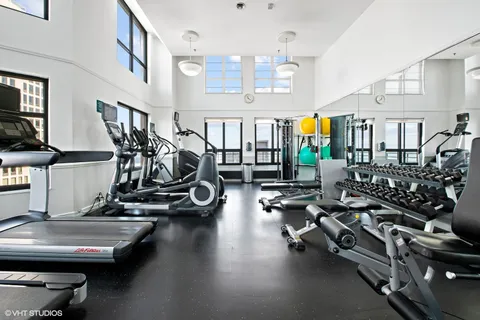 $299,000 | 401 East Ontario Street, Unit 401, Chicago, IL 60611