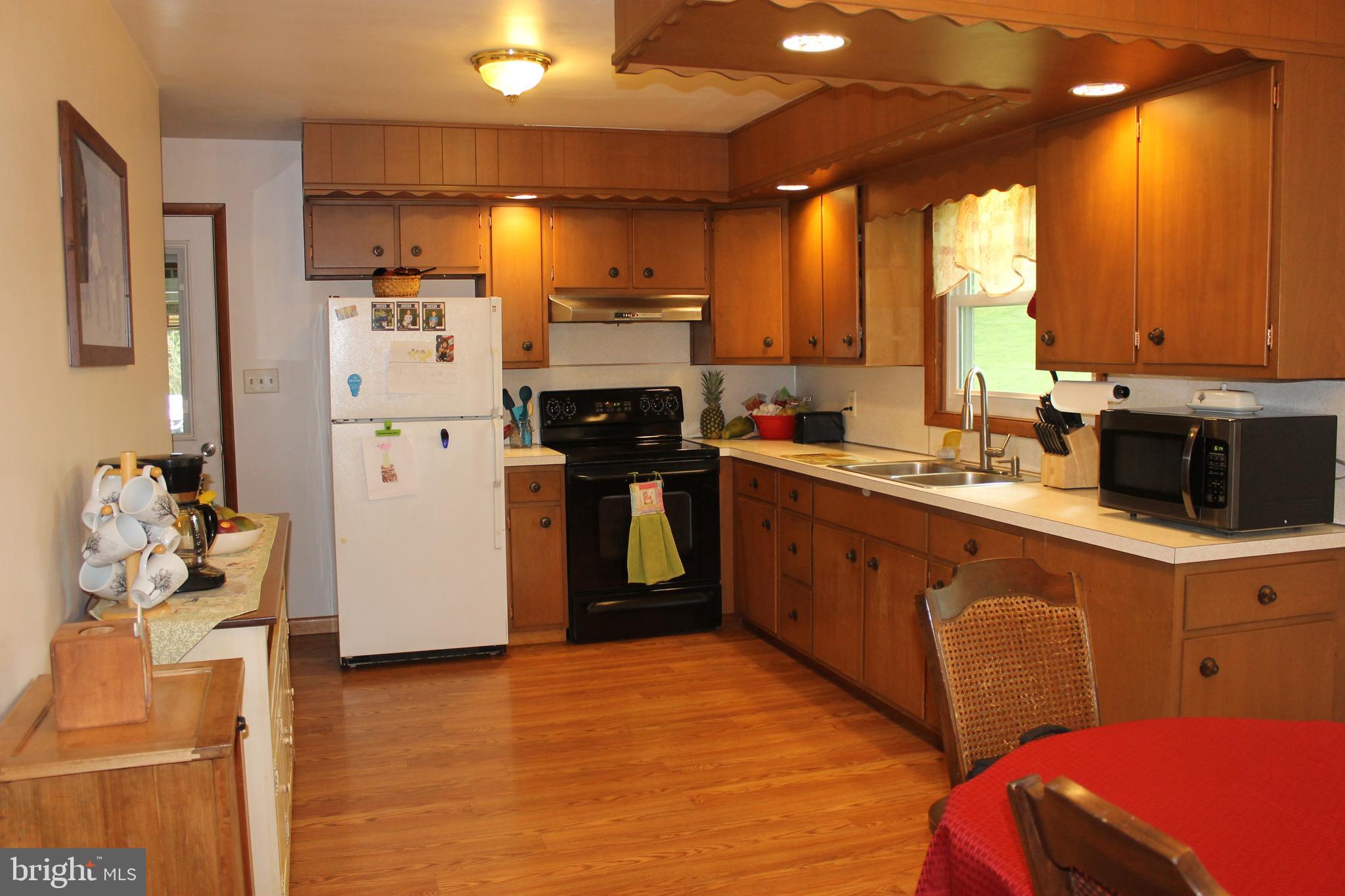 446 North Heidelberg Road Robesonia, PA 19551 - Photo 6 of 23 Gallery Image 6