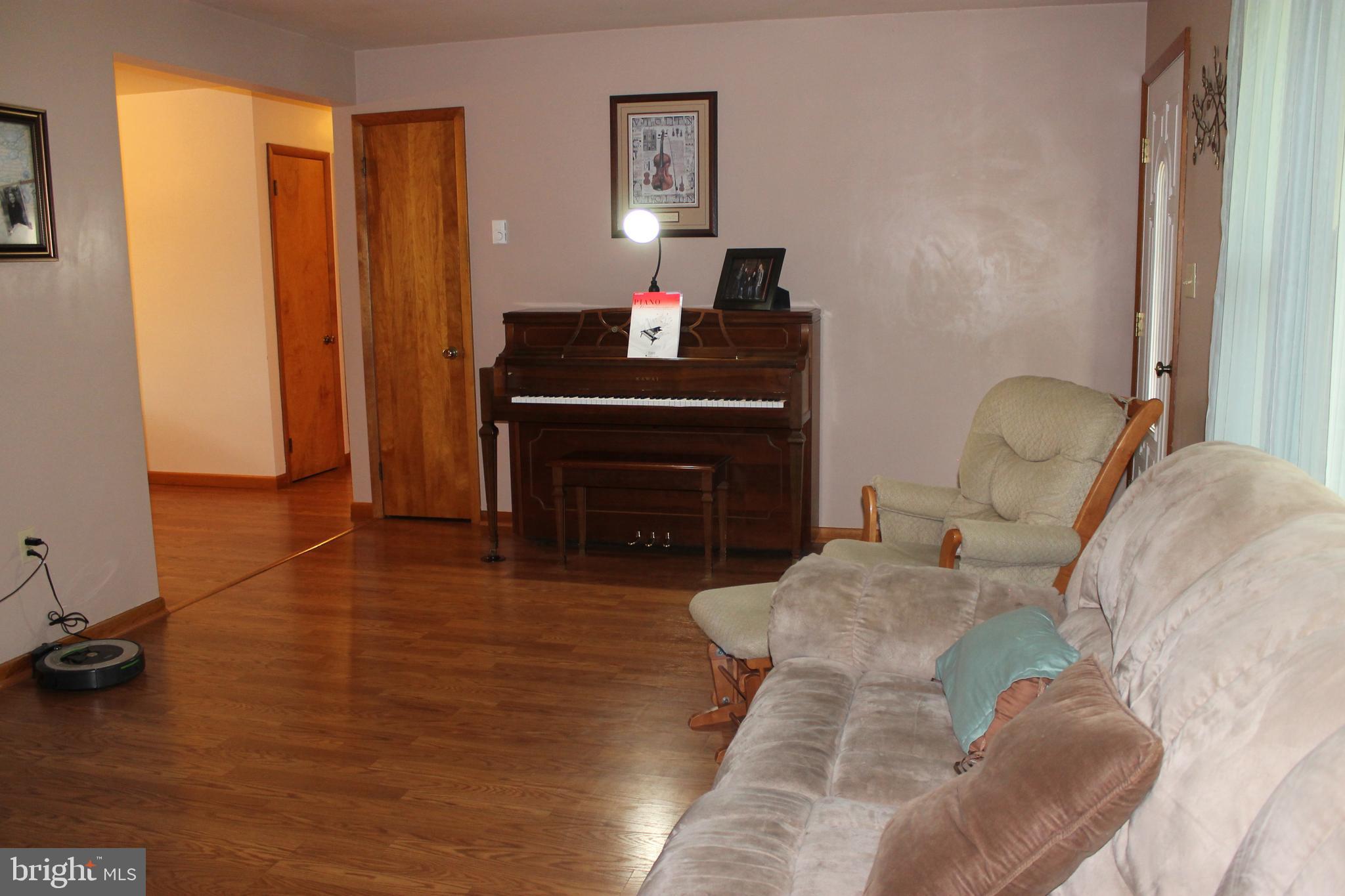 446 North Heidelberg Road Robesonia, PA 19551 - Photo 10 of 23 Living Room