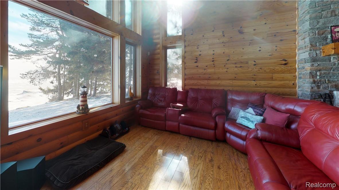 3130 North Lakeshore Road Deckerville, MI 48427 - Photo 5 of 53 3130-Lakeshore-Living-Room.jpg
