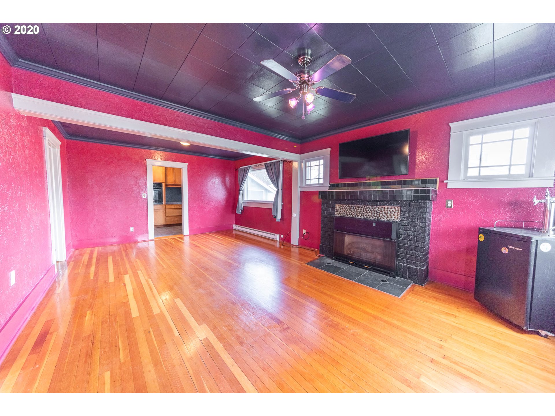 936 Chambers Street Eugene, OR 97402 - Photo 3 of 21