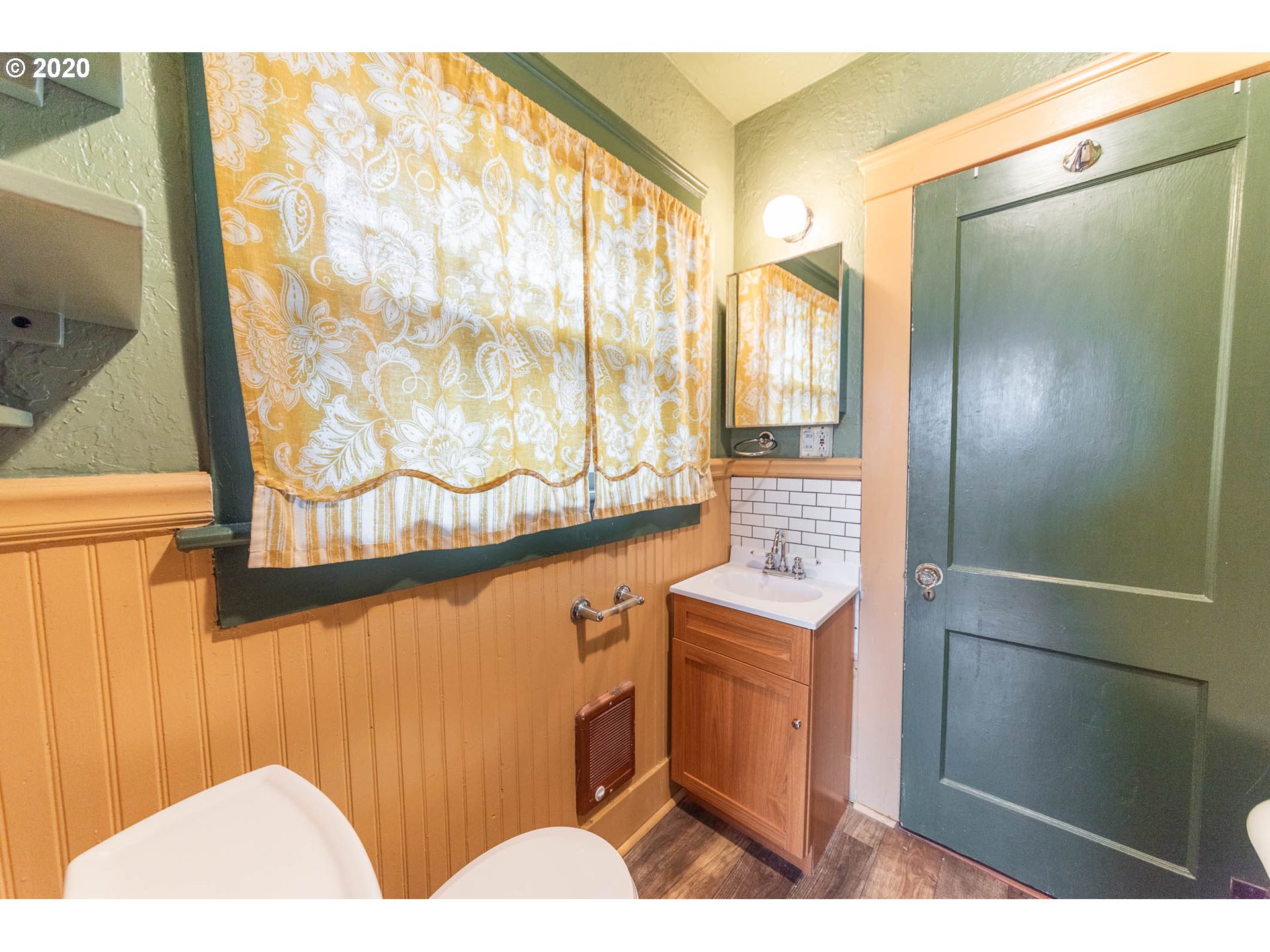 936 Chambers Street Eugene, OR 97402 - Photo 10 of 21