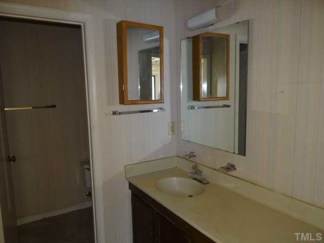 5010 Casa Del Rey Drive Raleigh, NC 27616 - Photo 7 of 10 Bathroom