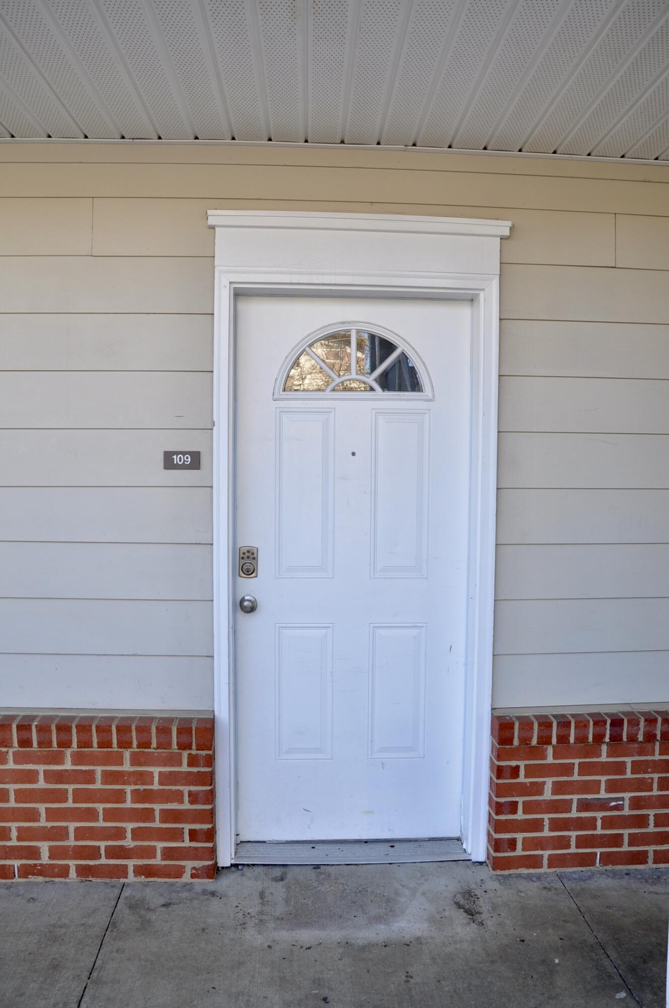 2008 Millenium Place, Unit 109 Johnson City, TN 37604 - Photo 1 of 17 DSC_0096