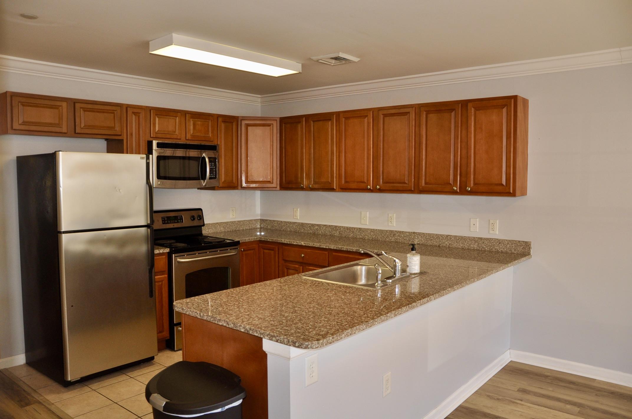 2008 Millenium Place, Unit 109 Johnson City, TN 37604 - Photo 3 of 17 DSC_0083