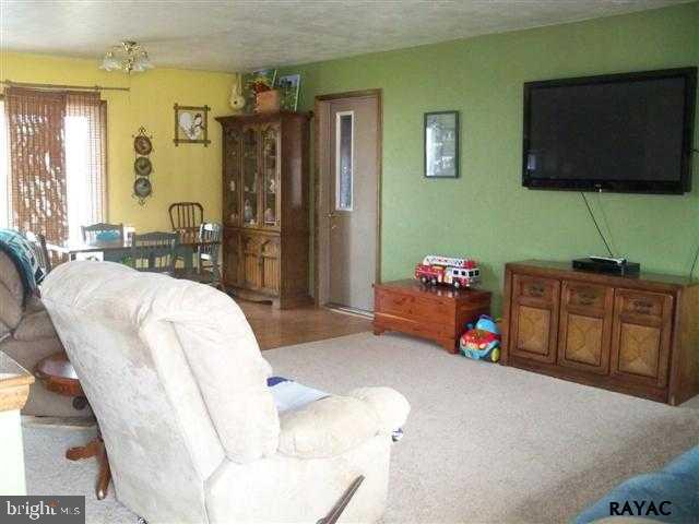 3185 Muirfield Road Dover, PA 17315 - Photo 4 of 25 Gallery Image 4