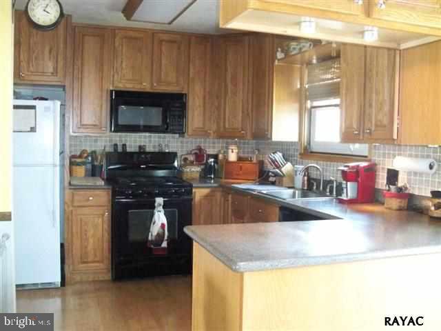 3185 Muirfield Road Dover, PA 17315 - Photo 8 of 25 Gallery Image 8