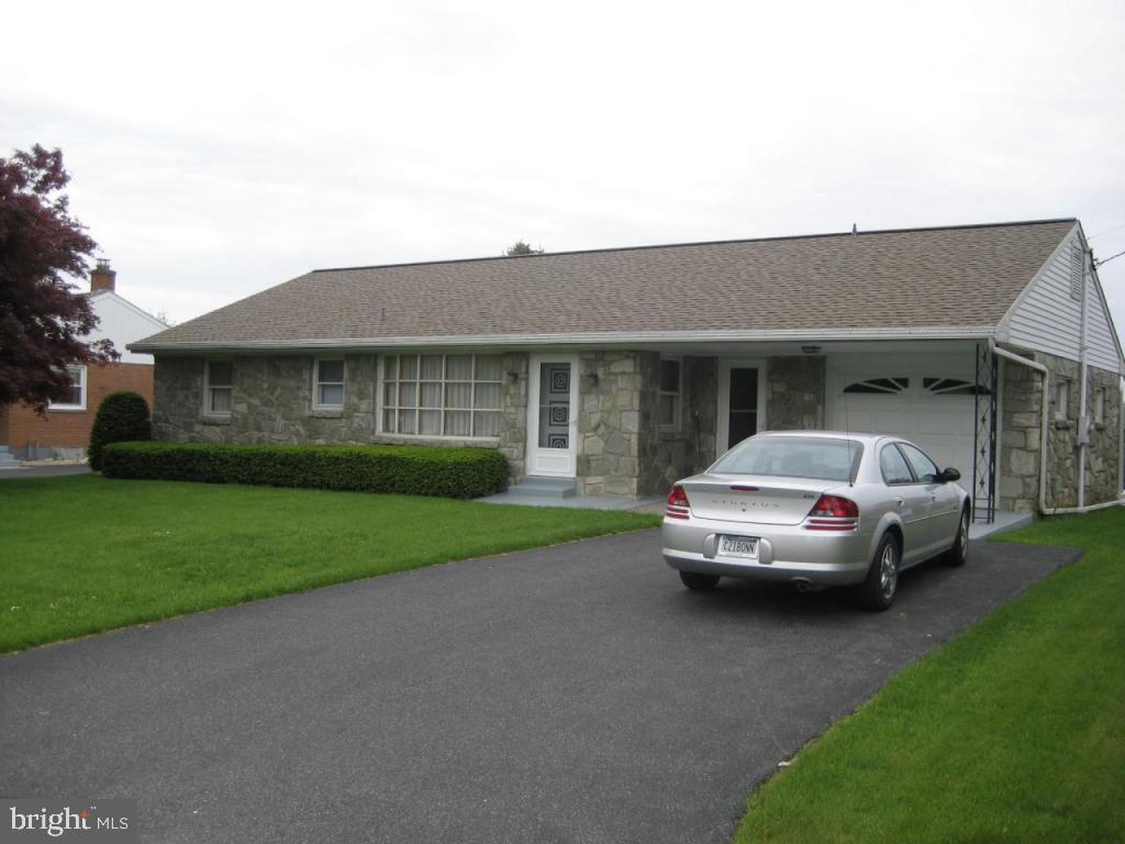 108 Schoeneck Road Ephrata, PA 17522 - Photo 17 of 25 Gallery Image 17