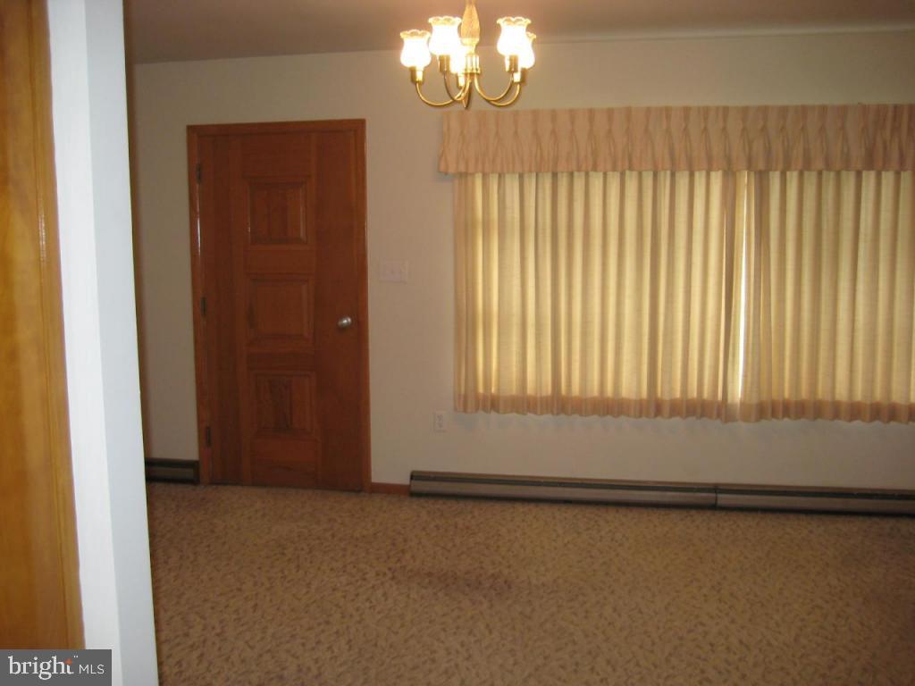 108 Schoeneck Road Ephrata, PA 17522 - Photo 3 of 25 Gallery Image 3