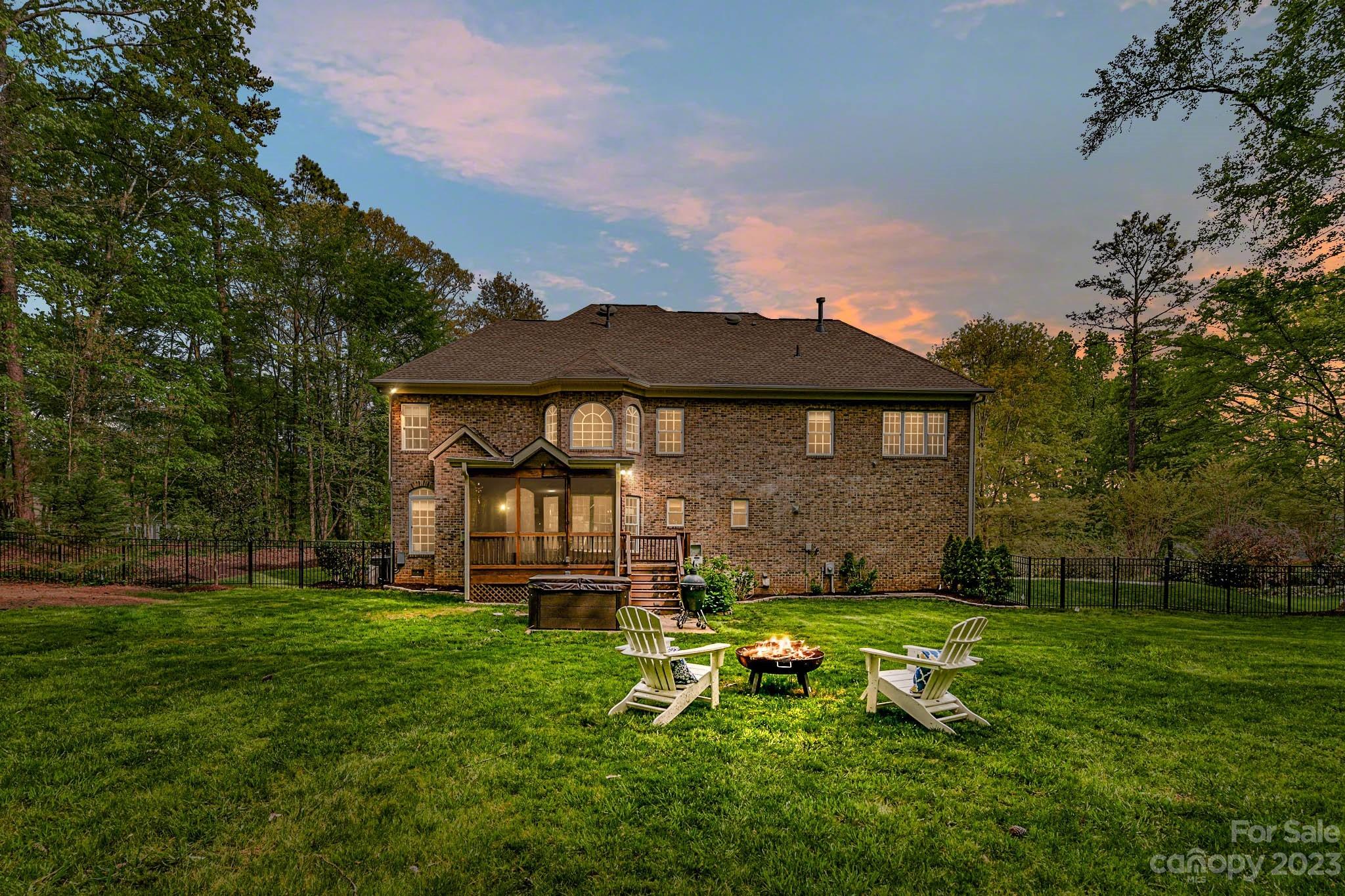 6865 Montgomery Road Lake Wylie, SC 29710 - Photo 2 of 48 Gallery Image 2