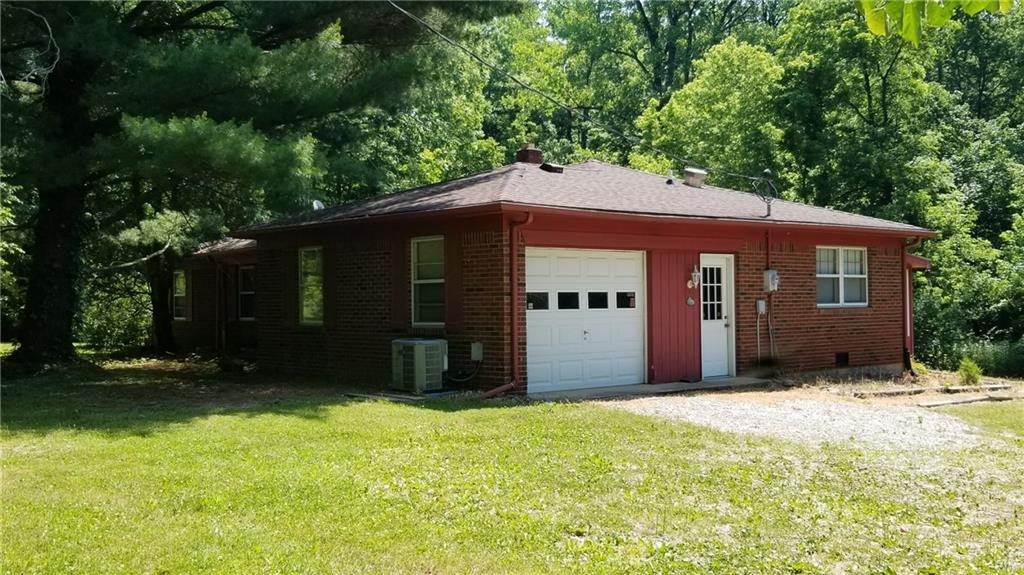 1195 Midway Road Rockville, IN 47872 - Photo 4 of 26 Gallery Image 4