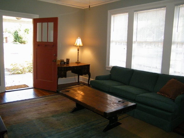 123 Jasper Street Southwest Aiken, SC 29801 - Photo 2 of 15 a living room with furniture and a window