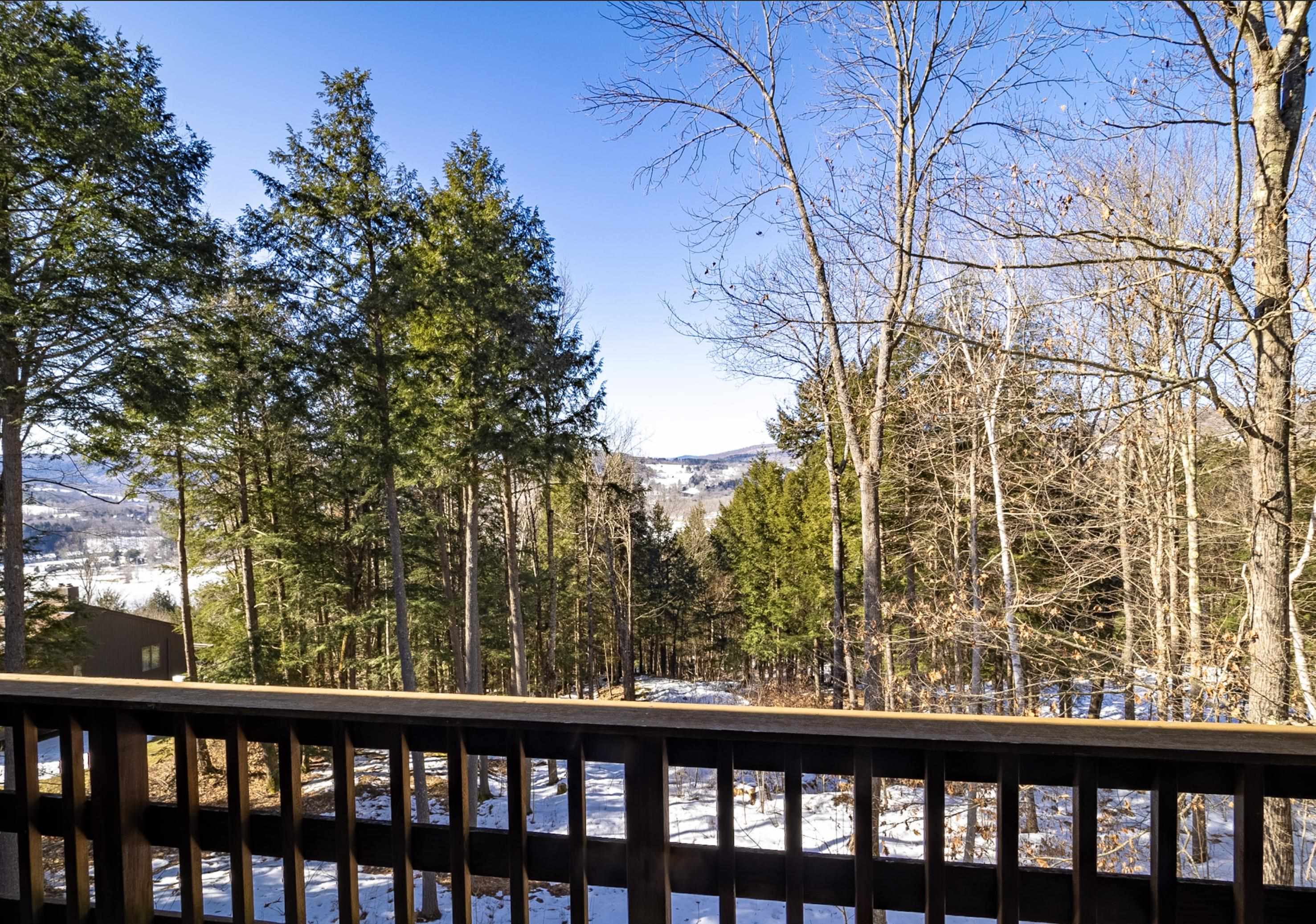 349 Alden Partridge Road Hartford, VT 05059 - Photo 3 of 24 Gallery Image 3