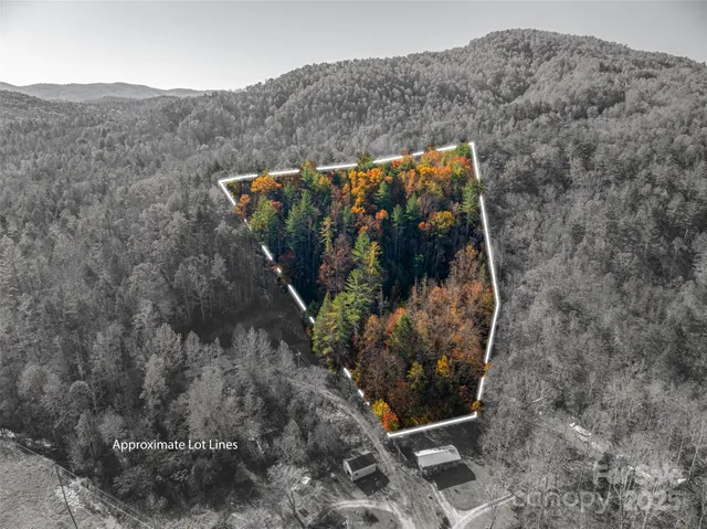 a view of a outdoor space