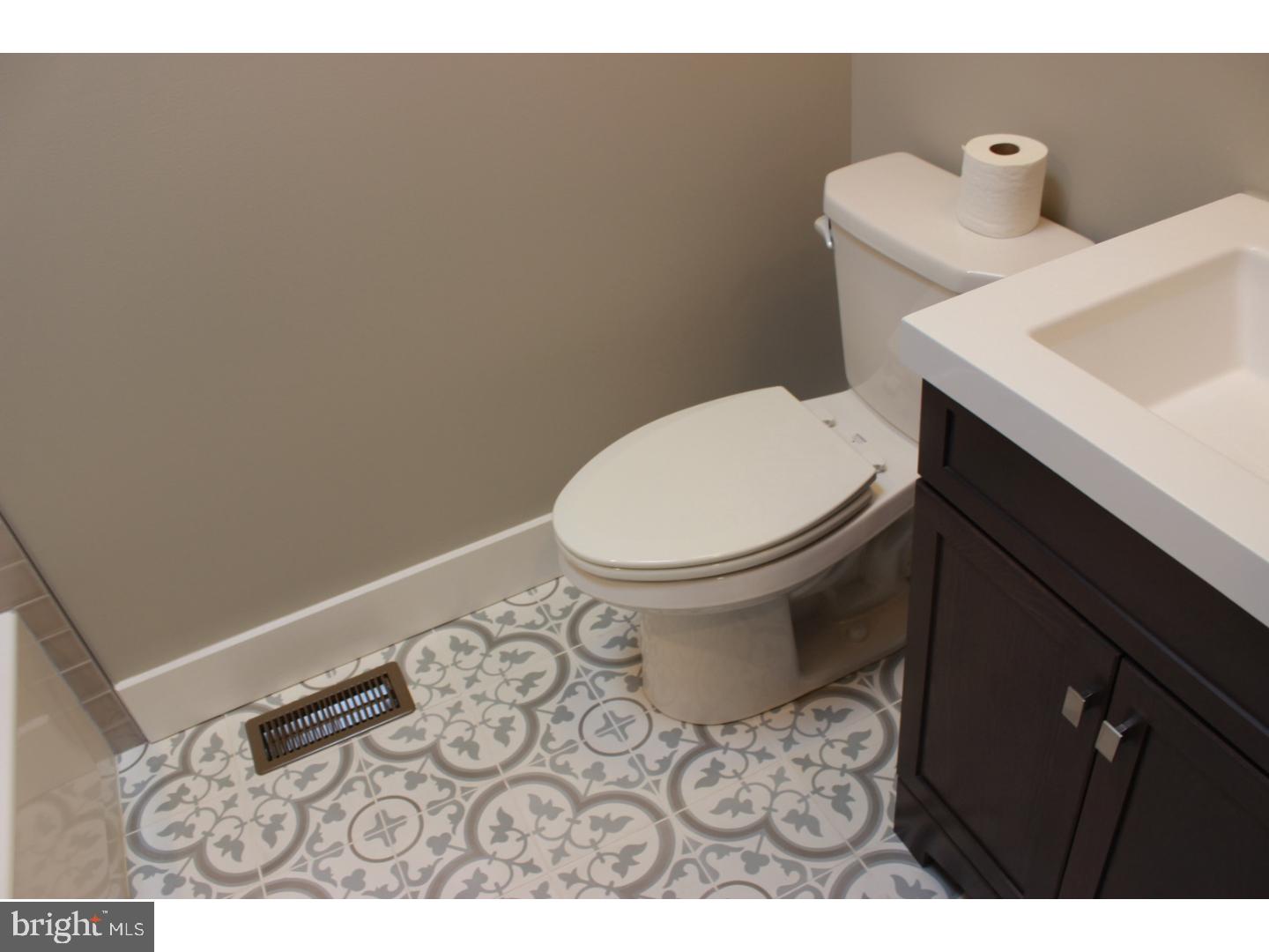 7242 Hill Road Philadelphia, PA 19128 - Photo 13 of 23 Gallery Image 13