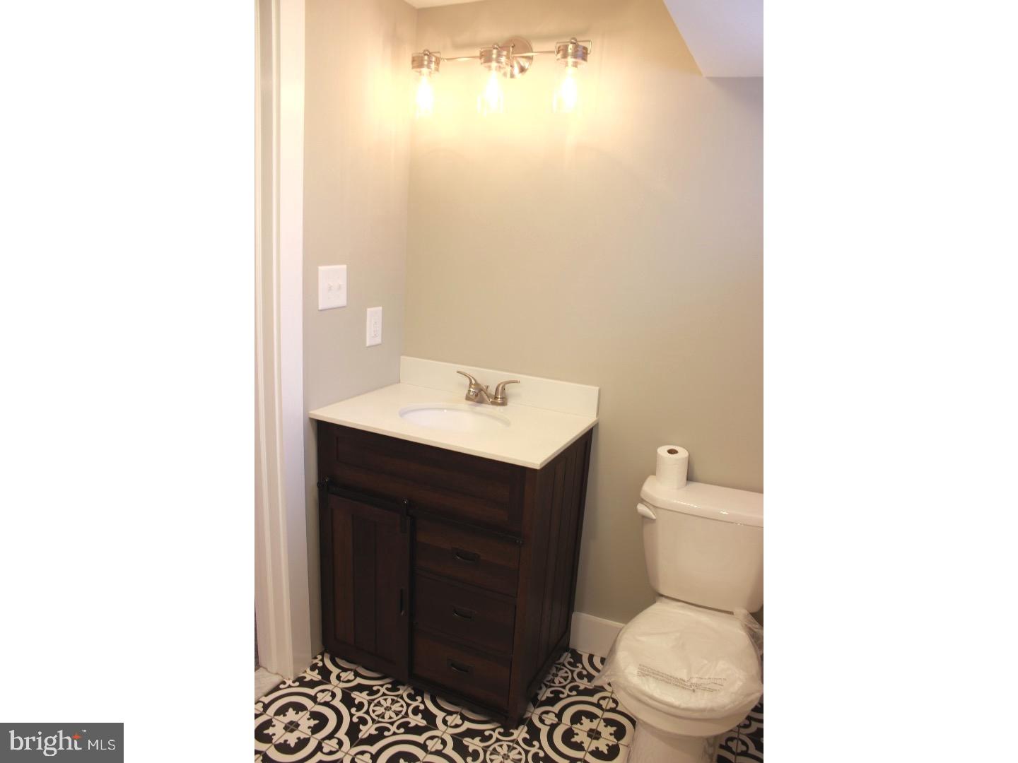 7242 Hill Road Philadelphia, PA 19128 - Photo 21 of 23 Gallery Image 21