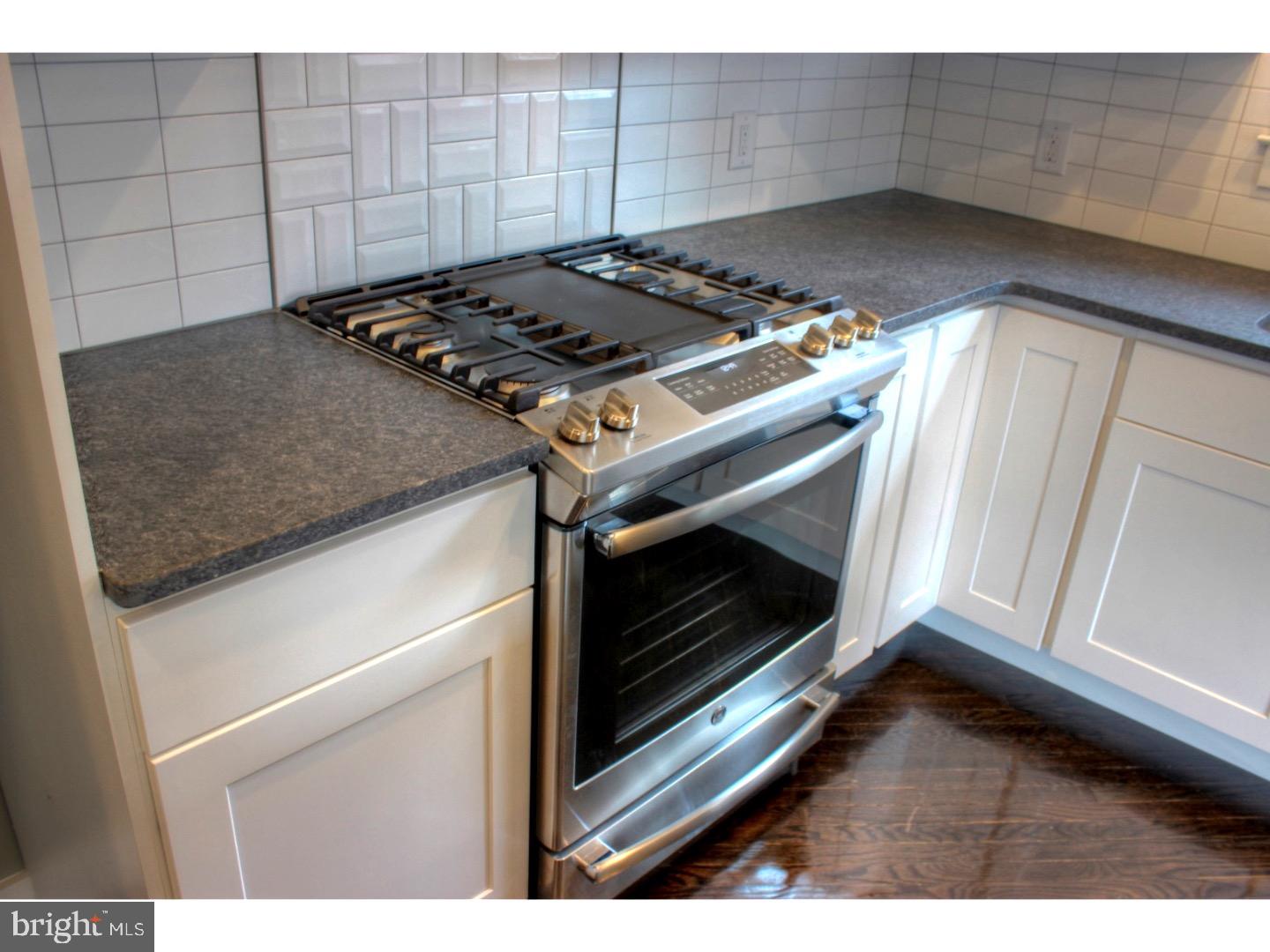 7242 Hill Road Philadelphia, PA 19128 - Photo 7 of 23 Gallery Image 7
