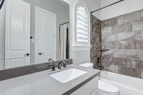 $975,000 | 30806 Shady Oak Drive, Fulshear, TX 77441