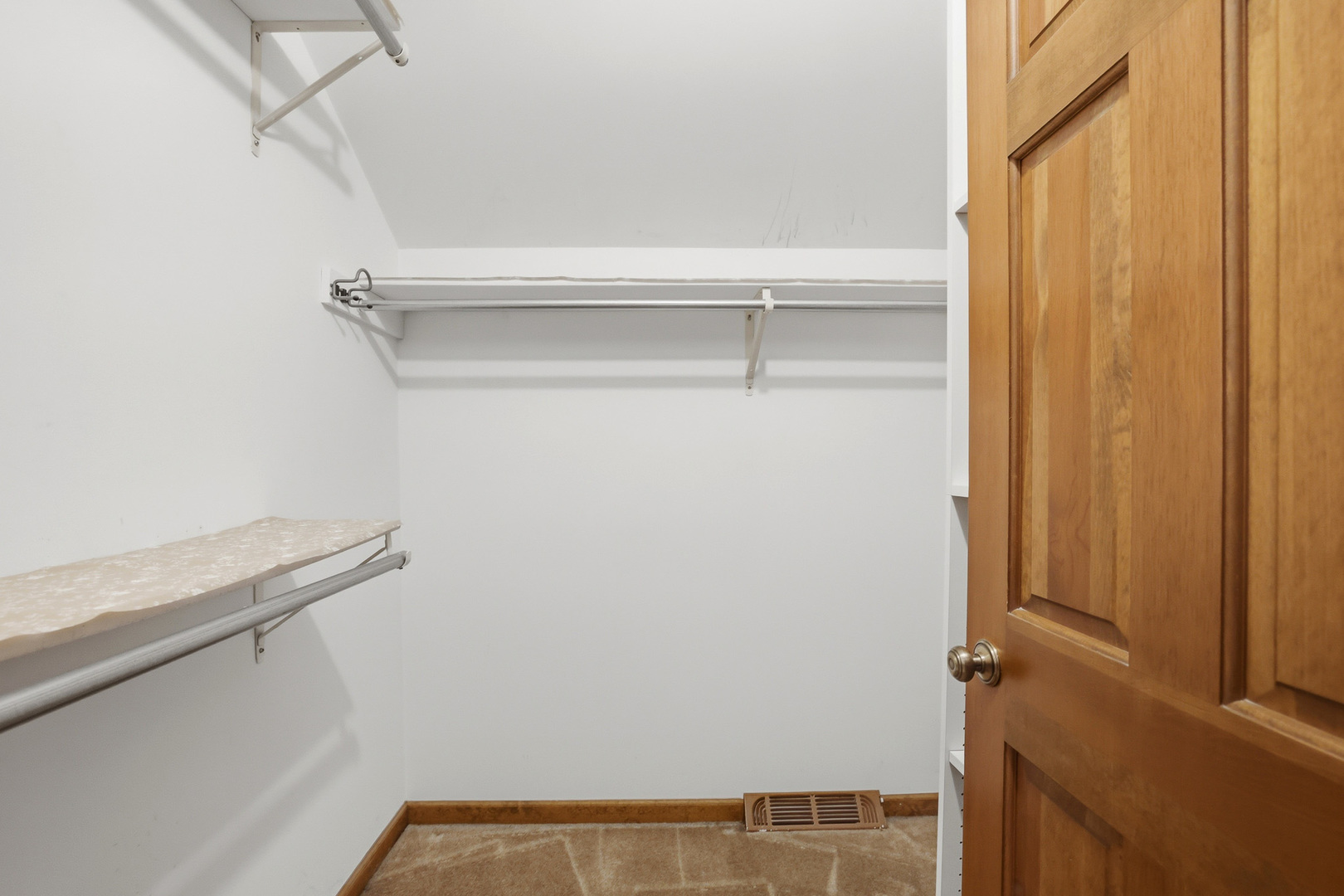 2528 Sun Valley Road Lisle, IL 60532 - Photo 28 of 65
