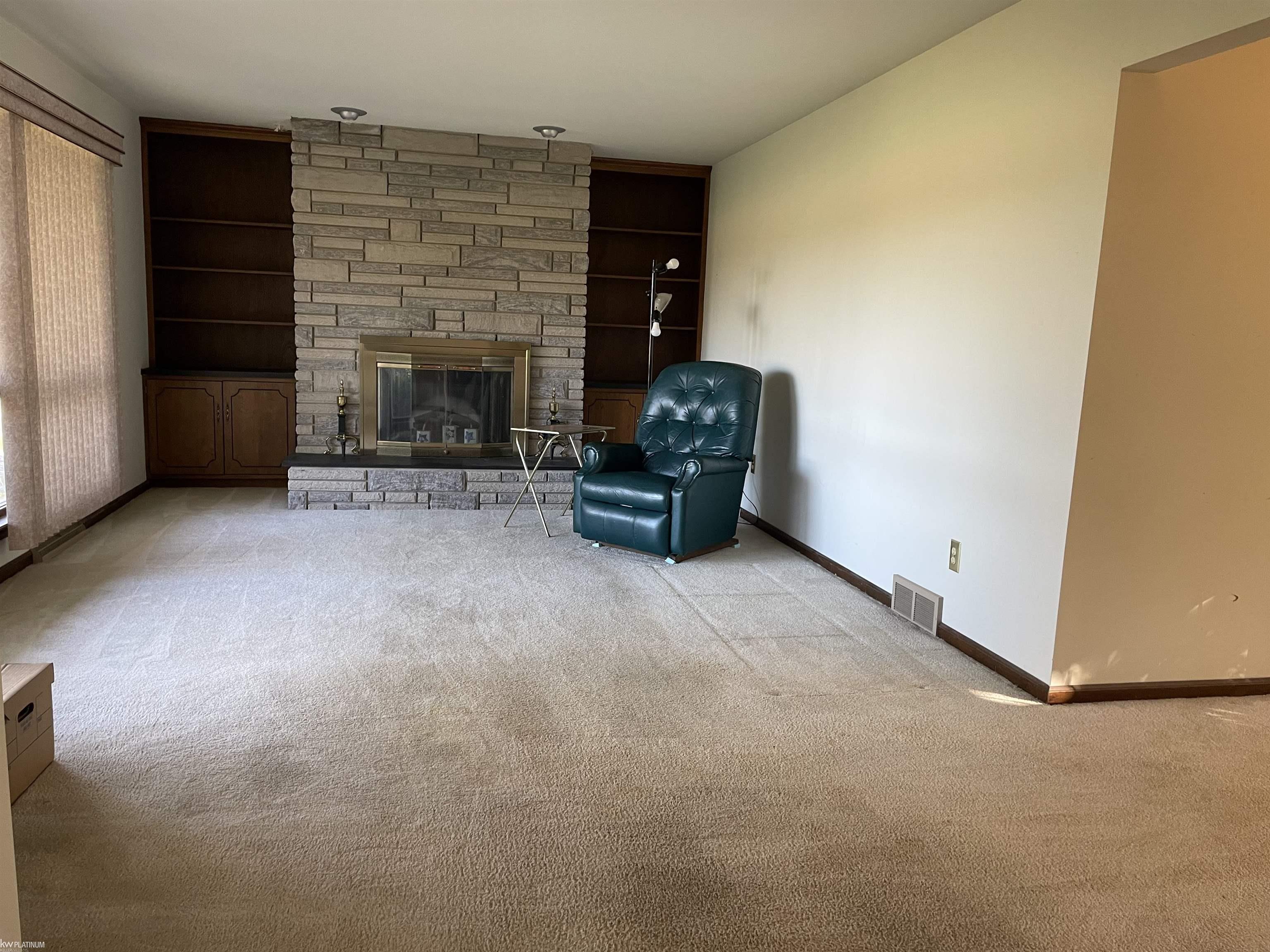 5284 Vincent Road North Street, MI 48049 - Photo 5 of 25