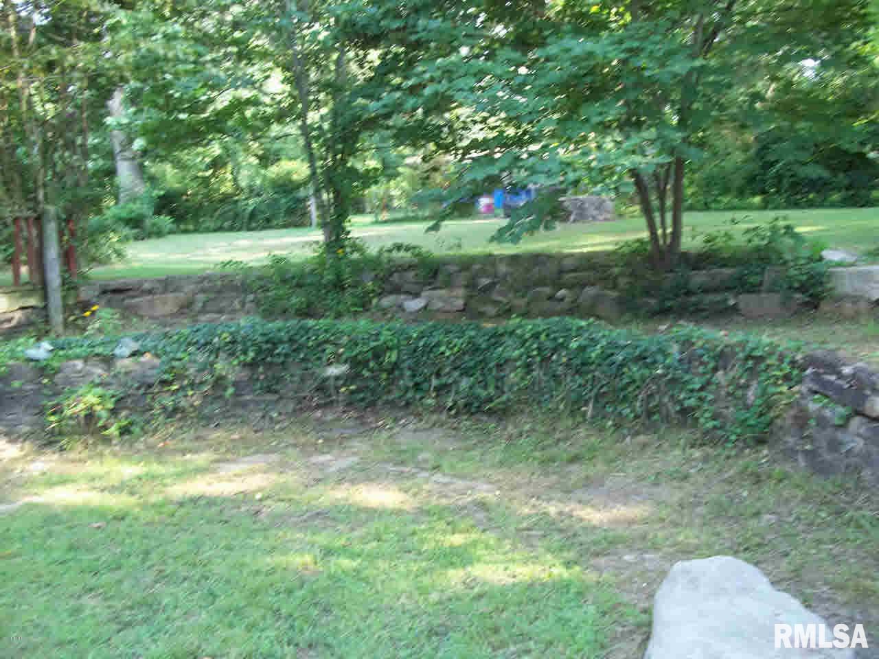 1621 Russell Road West Frankfort, IL 62896 - Photo 12 of 50 Gallery Image 12