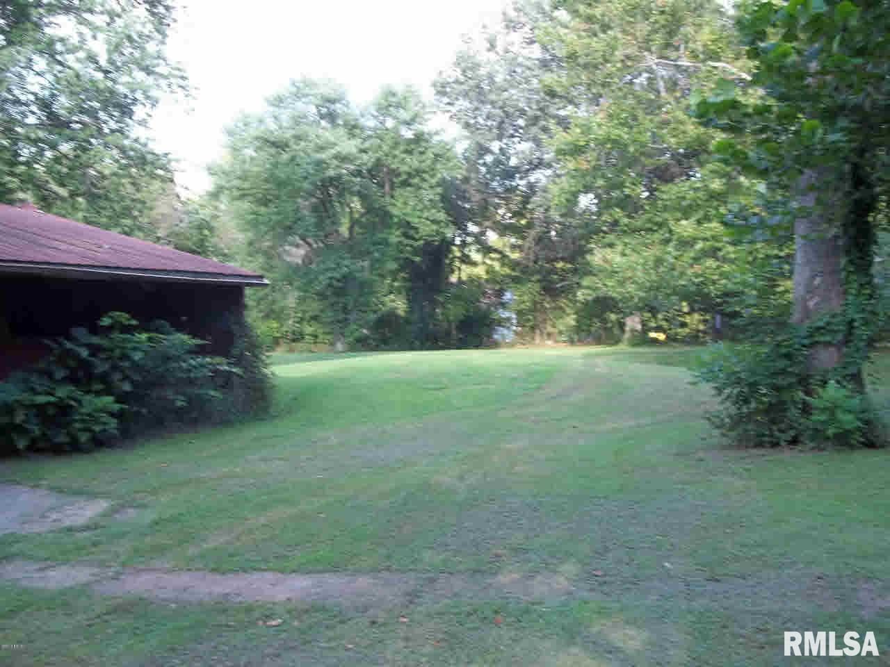 1621 Russell Road West Frankfort, IL 62896 - Photo 15 of 50 Gallery Image 15