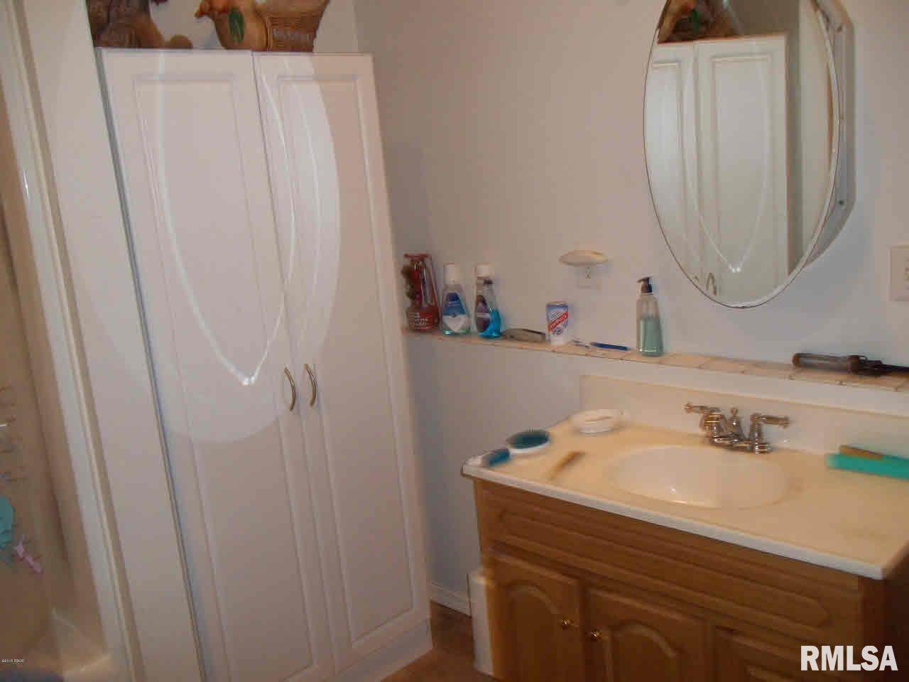 1621 Russell Road West Frankfort, IL 62896 - Photo 33 of 50 Gallery Image 33