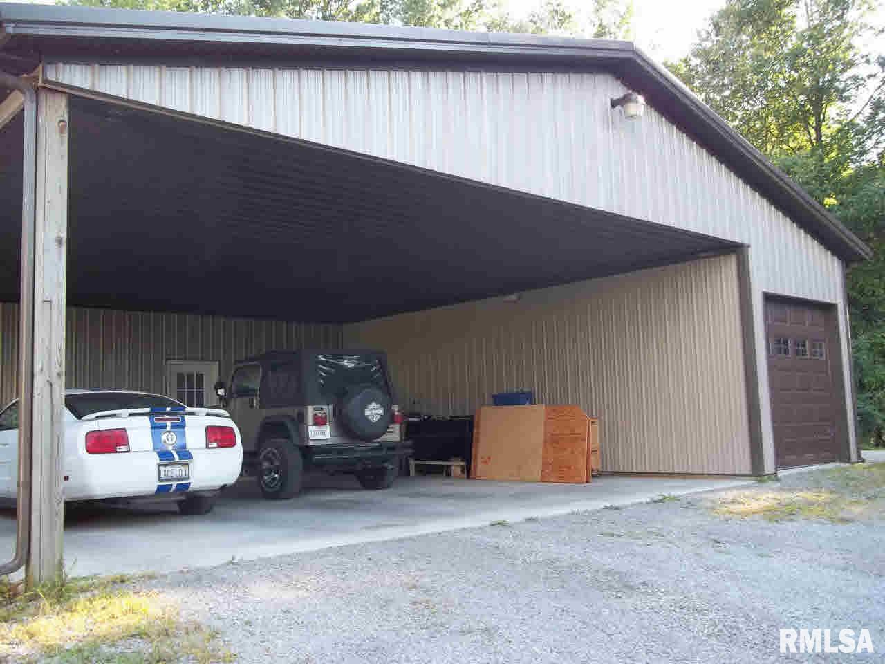 1621 Russell Road West Frankfort, IL 62896 - Photo 7 of 50 Gallery Image 7