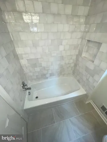 $4,200 | 1119 North Stuart Street North, Arlington, VA 22201