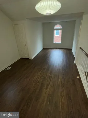 $4,200 | 1119 North Stuart Street North, Arlington, VA 22201