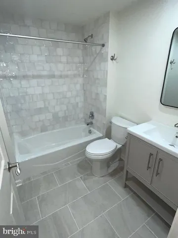 $4,200 | 1119 North Stuart Street North, Arlington, VA 22201