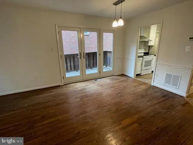 $4,200 | 1119 North Stuart Street North, Arlington, VA 22201