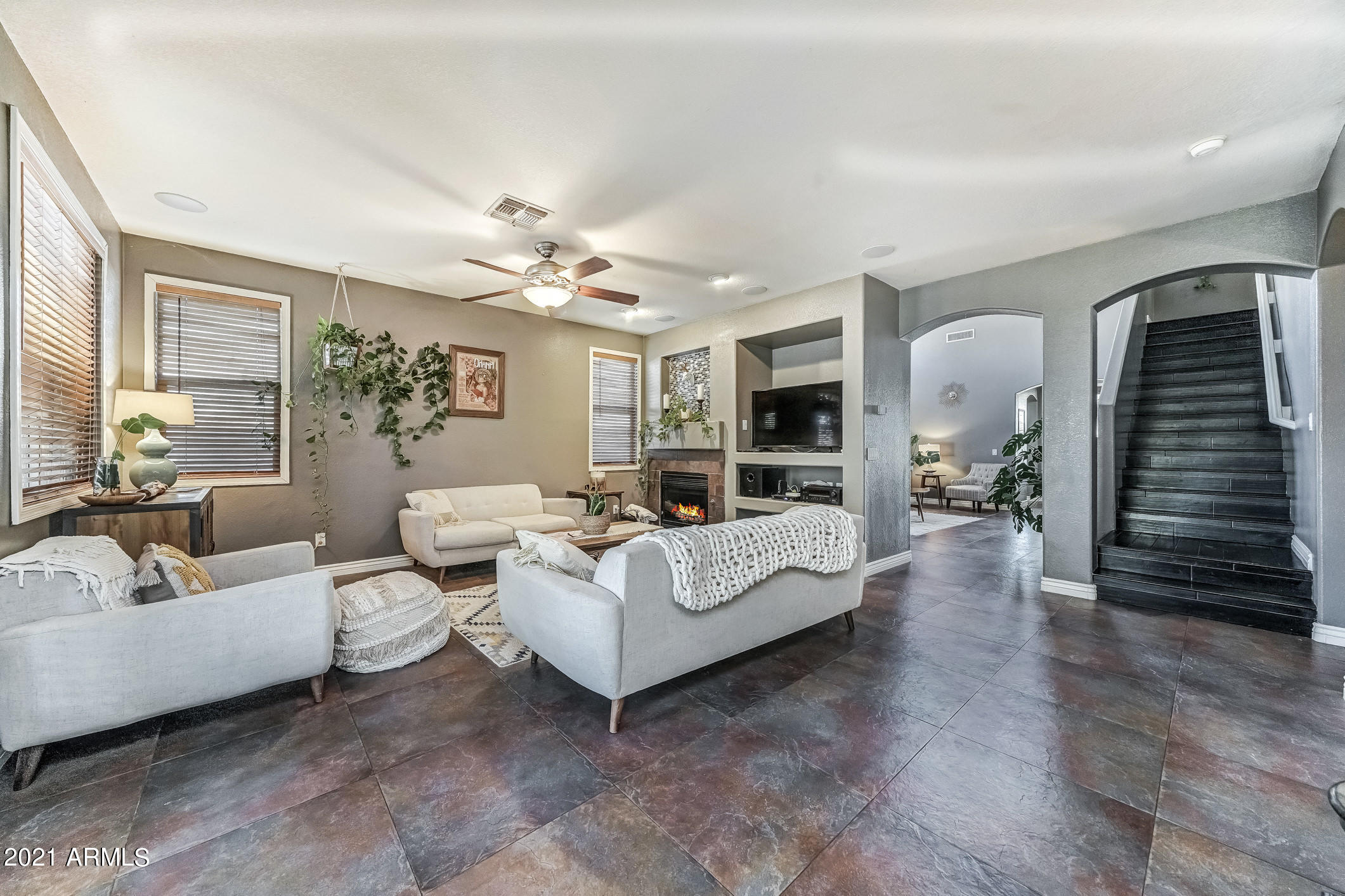 4161 South Splendor Place Gilbert, AZ 85297 - Photo 14 of 56 114-GreatRoom_2