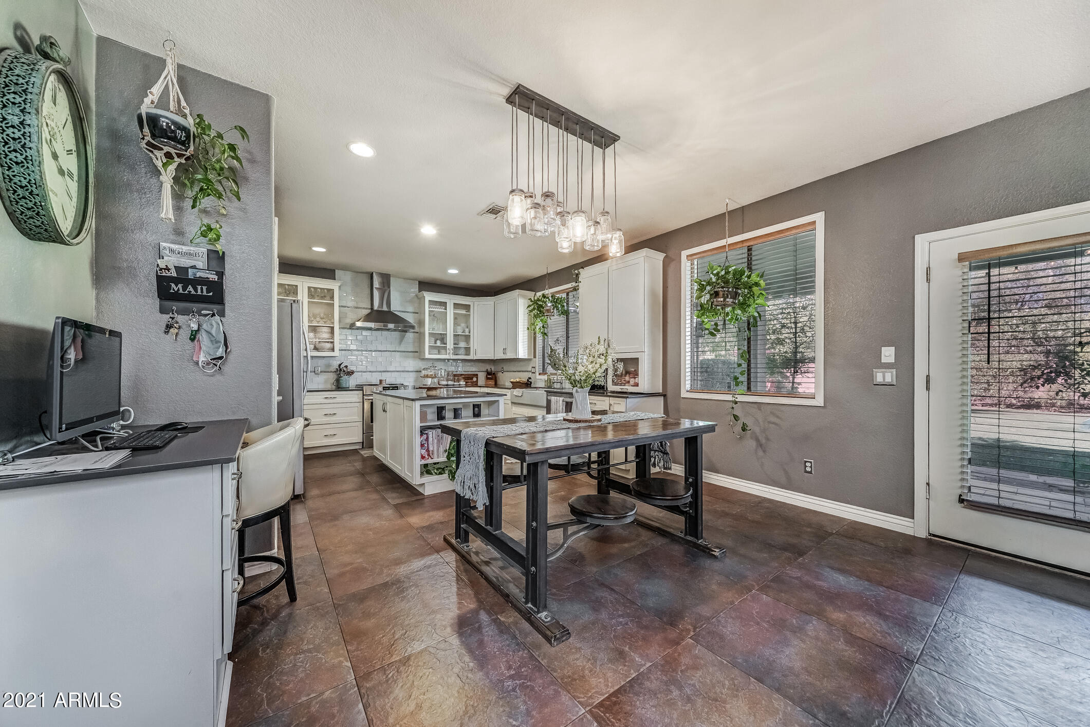 4161 South Splendor Place Gilbert, AZ 85297 - Photo 17 of 56 117-Kitchen_Overview_1