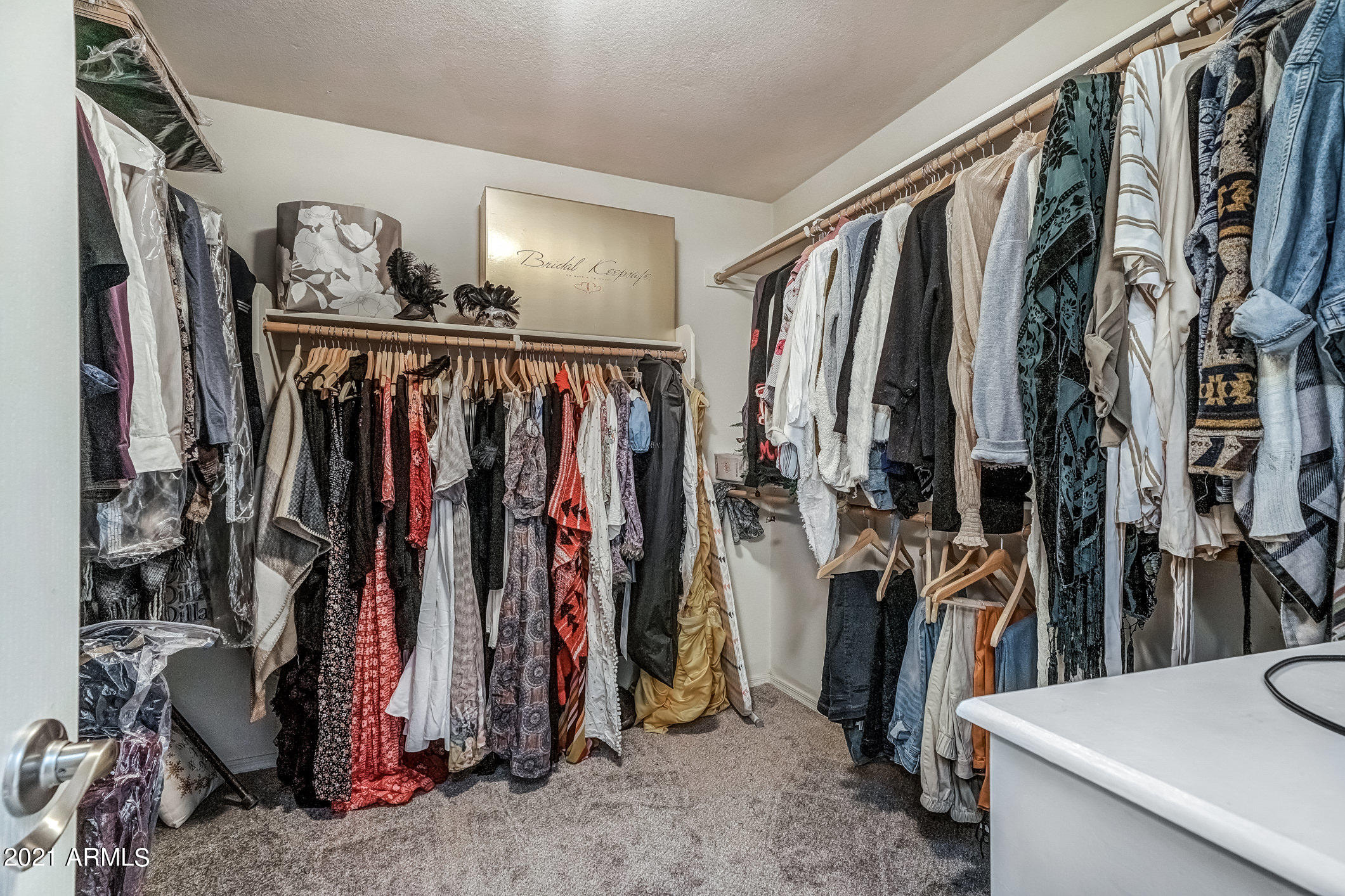 4161 South Splendor Place Gilbert, AZ 85297 - Photo 40 of 56 140-MasterCloset