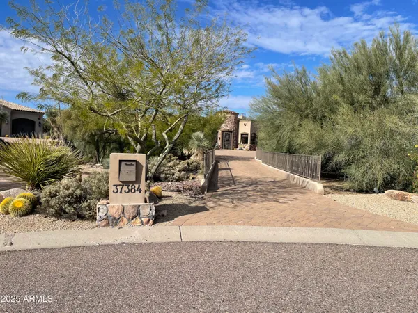 $1,650,000 | 37384 North Boulder View Drive, Scottsdale, AZ 85262