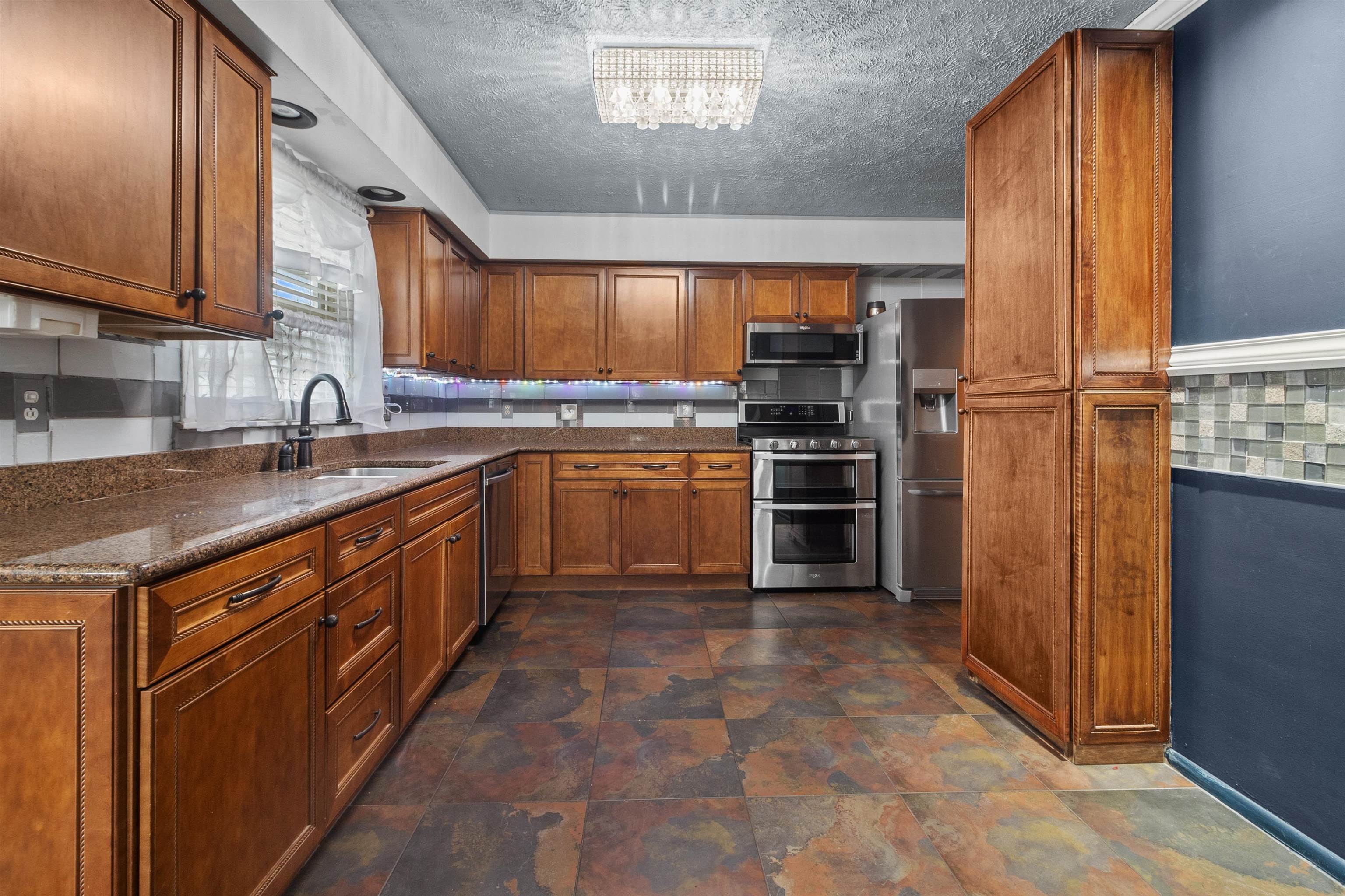 2521 Wisconsin Road Rockford, IL 61108 - Photo 14 of 35 Gallery Image 14