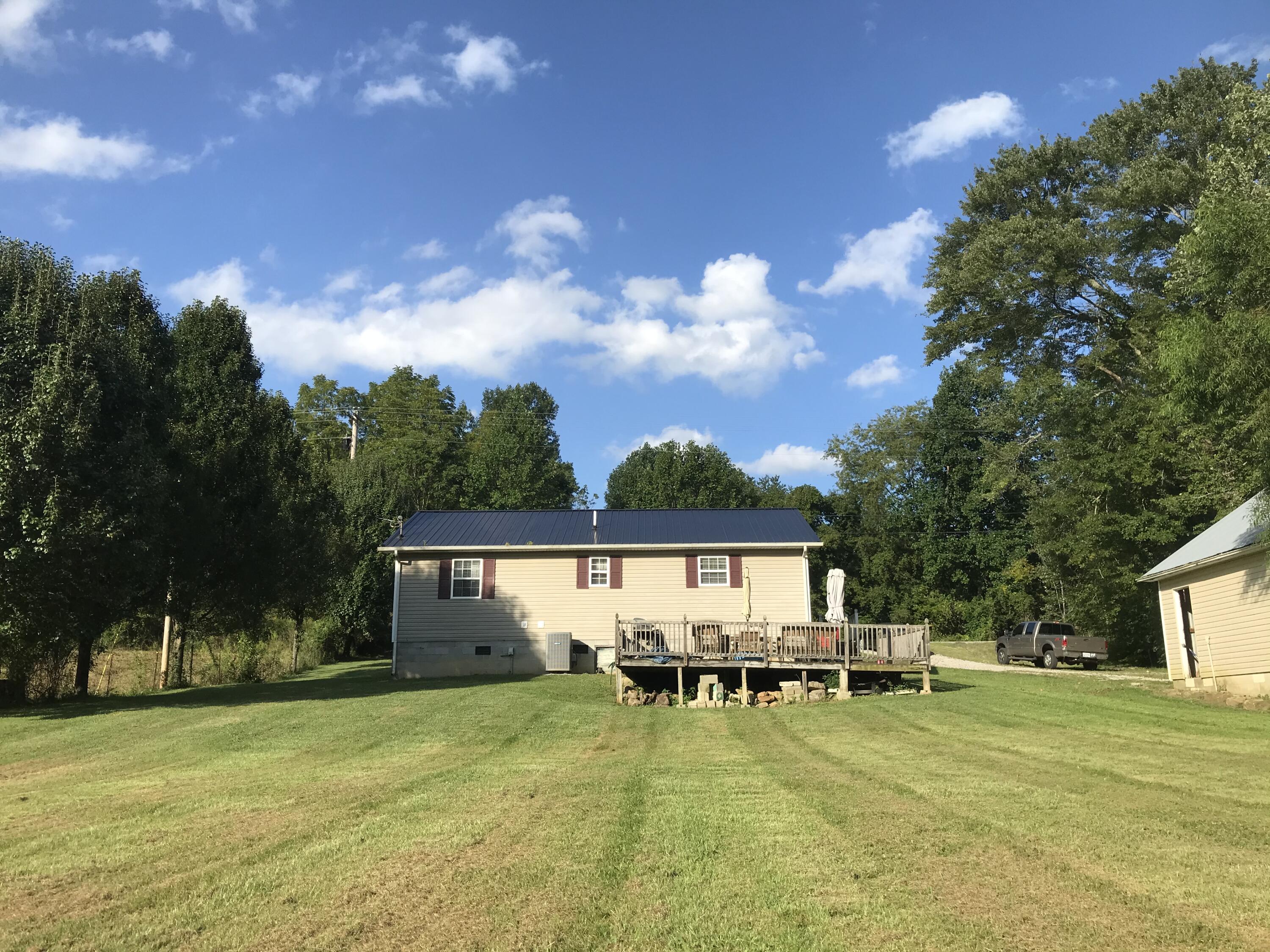 4895 Rough Creek Road London, KY 40744 - Photo 6 of 25 5F084FCB-7CE6-4E34-9EDB-528B8238E371