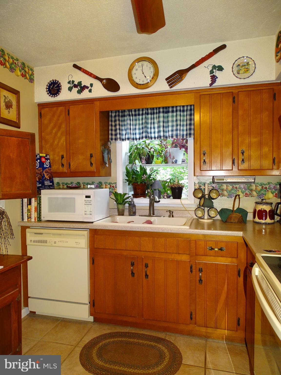 4215 Beaumont Road Dover, PA 17315 - Photo 8 of 31 Gallery Image 8