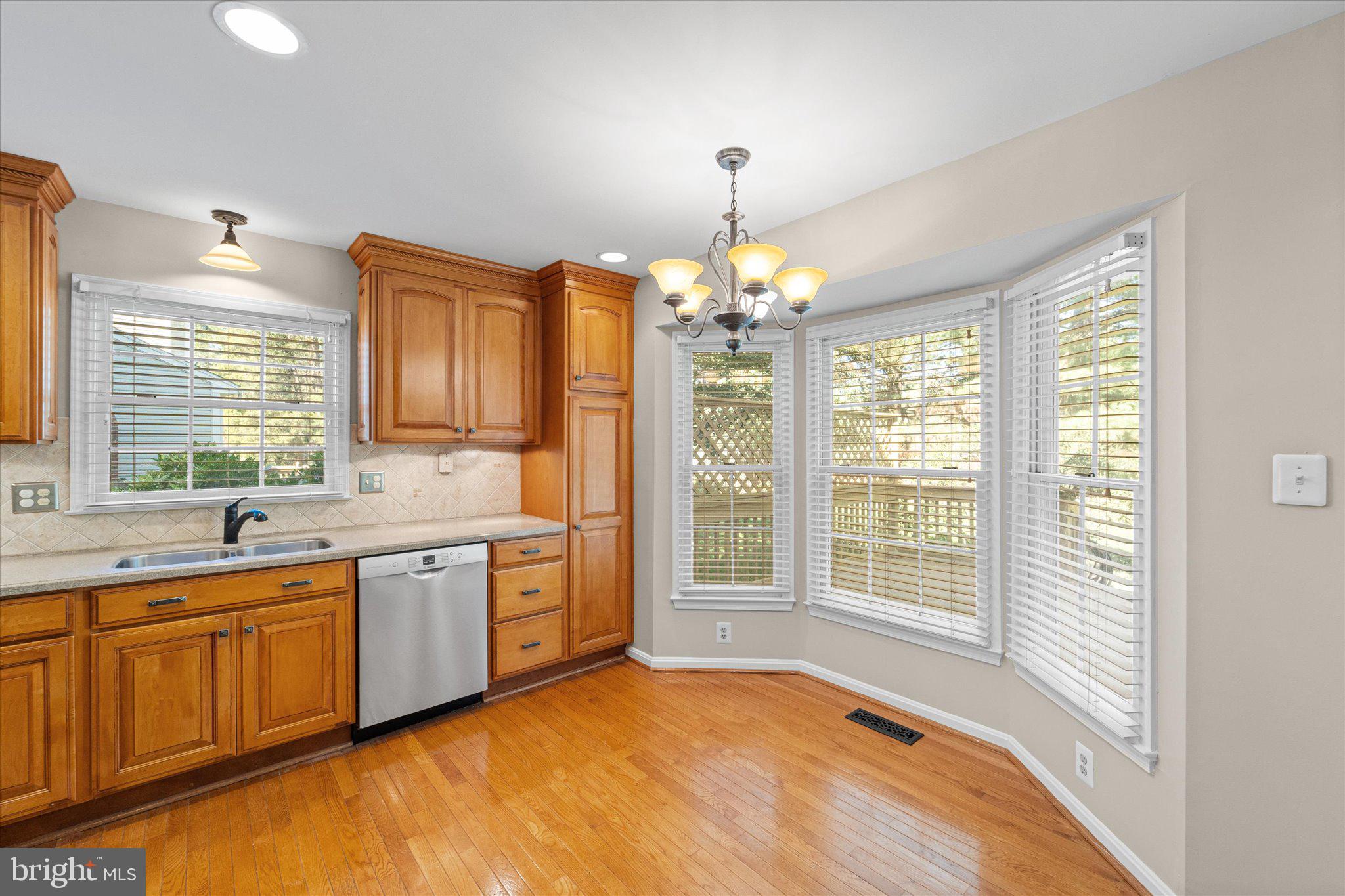 8104 Tall Timber Drive Gainesville, VA 20155 - Photo 13 of 58