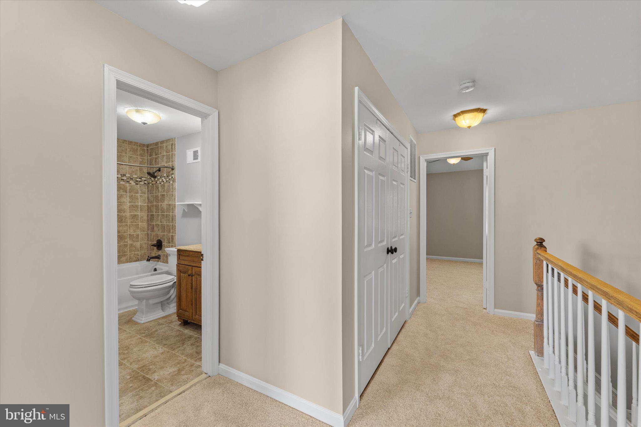 8104 Tall Timber Drive Gainesville, VA 20155 - Photo 22 of 58 Upper Hall