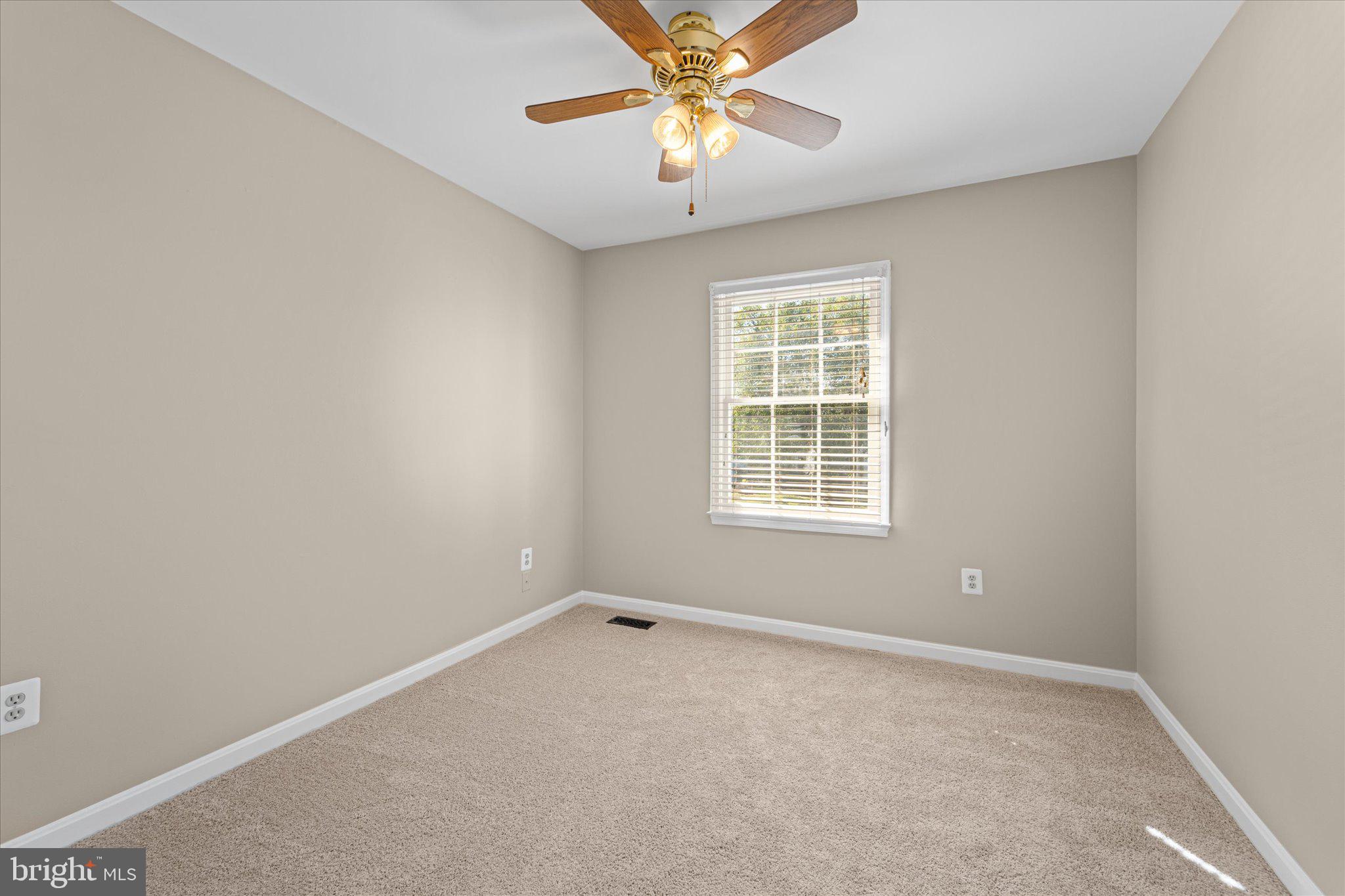8104 Tall Timber Drive Gainesville, VA 20155 - Photo 33 of 58 Bedroom 3