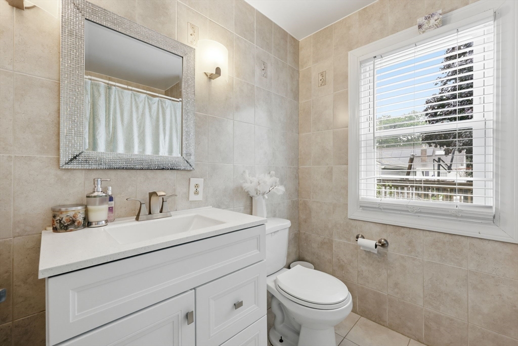 63 Fordham Street Springfield, MA 01104 - Photo 20 of 39