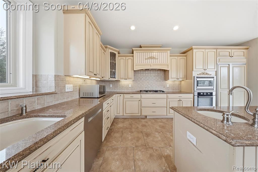48877 Point Lakeview Street Chesterfield, MI 48047 - Photo 26 of 73