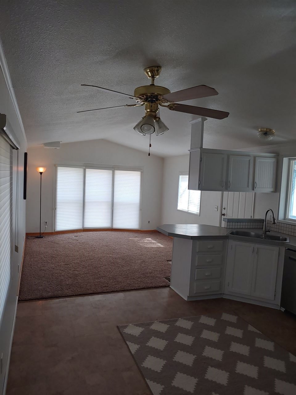 4508 Whittier Road Clayton, WA 99110 - Photo 3 of 20 Gallery Image 3