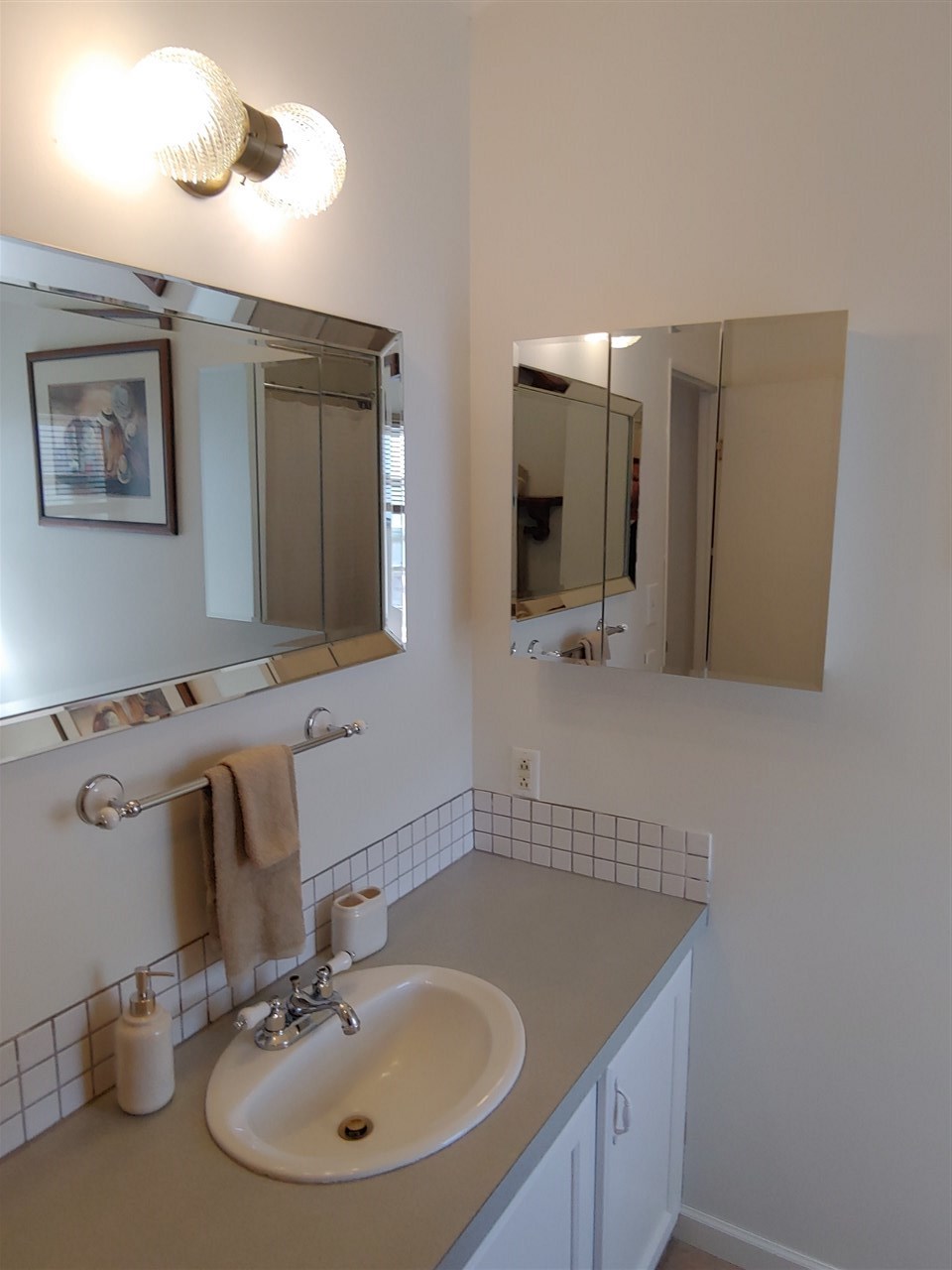 4508 Whittier Road Clayton, WA 99110 - Photo 4 of 20 Gallery Image 4