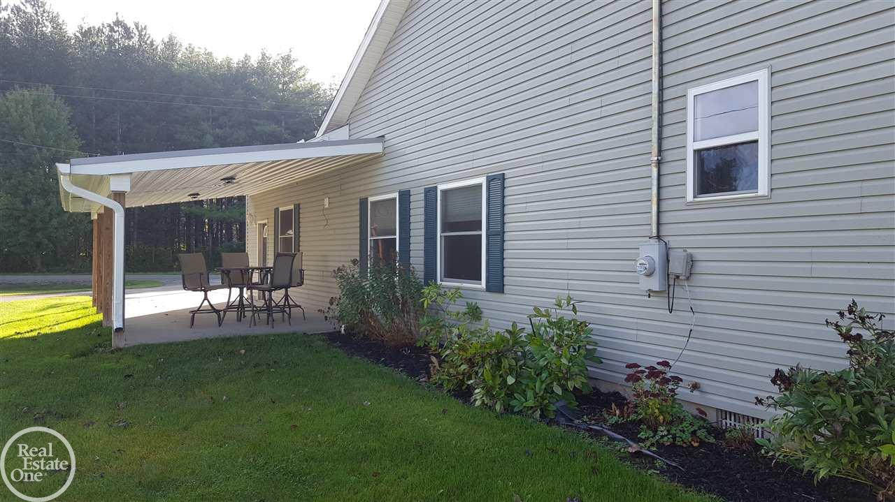 8043 Logana Road Avoca, MI 48006 - Photo 17 of 42
