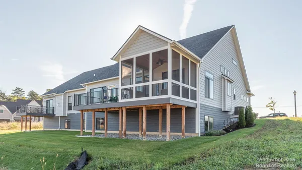 $572,100 | 7106 Black Cherry Lane, Saline, MI 48176