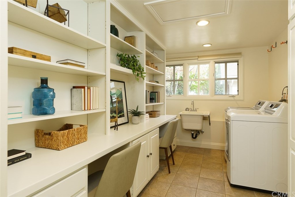 2127 Lyans Drive La Canada Flintridge, CA 91011 - Photo 14 of 57