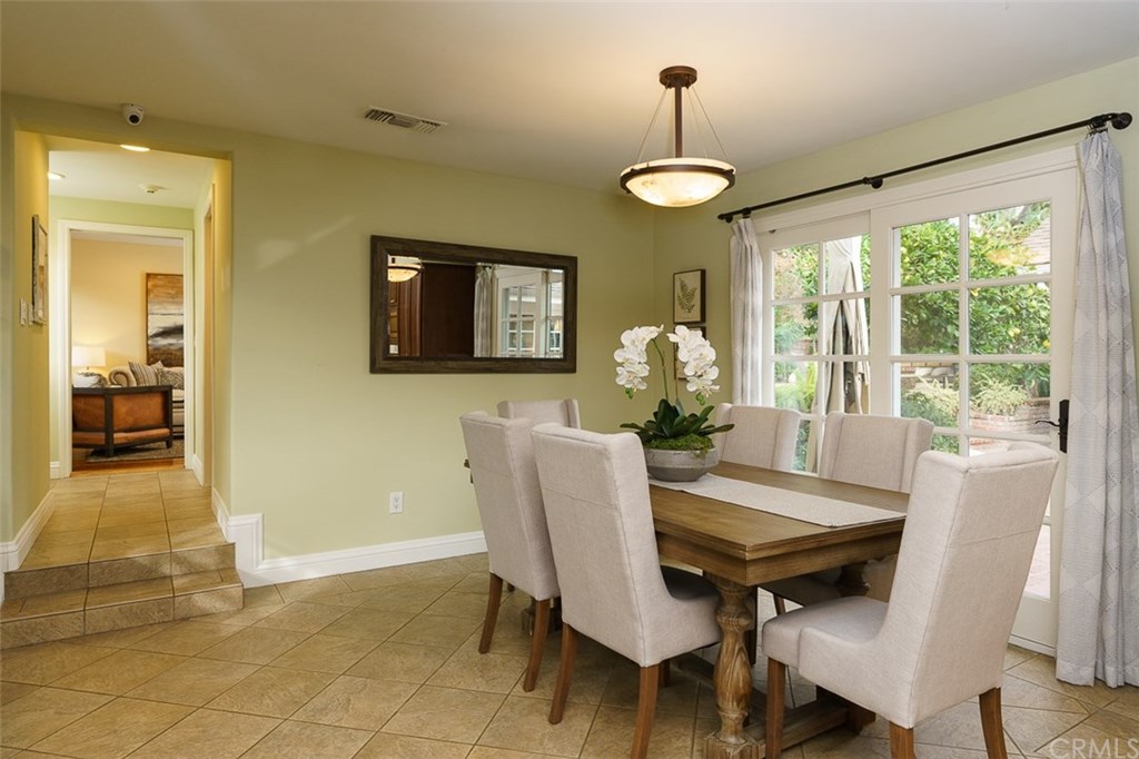 2127 Lyans Drive La Canada Flintridge, CA 91011 - Photo 15 of 57